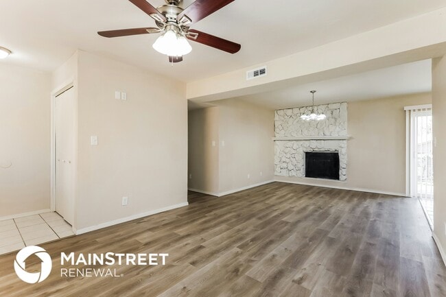 Building Photo - 908 N 5th St