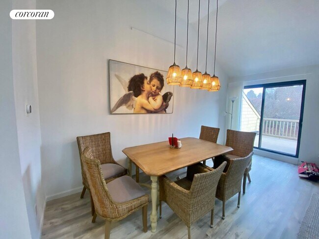 Foto del edificio - 52 Fairway Pl