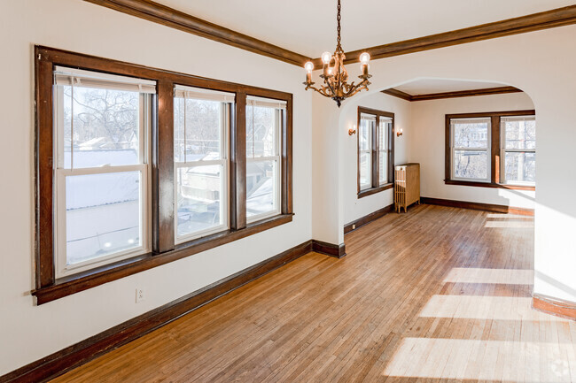 1BR, 1BA - 650 SF - 4422 Nicollet Ave
