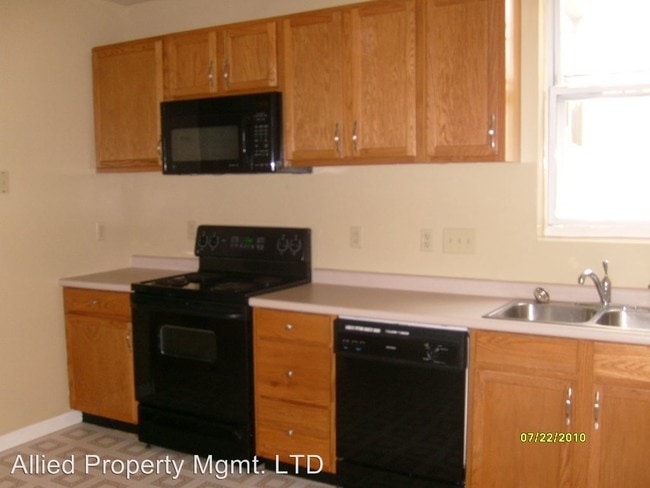 Building Photo - 936 Dayton St