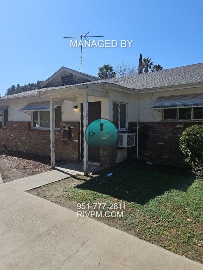 Photo - This centrally located Riverside duplex will go fast!! House