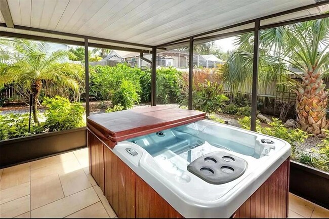 Foto del edificio - 244 Myrtle Ct