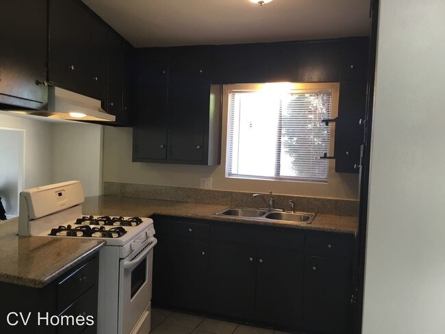 Building Photo - 3 br, 2 bath House - 11224 Kay Circle