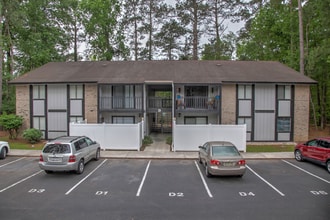 Building Photo - 950 Forestbrook Rd