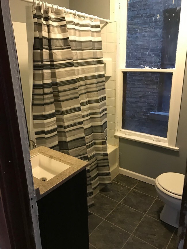 Foto del edificio - 263 Douglas Ave