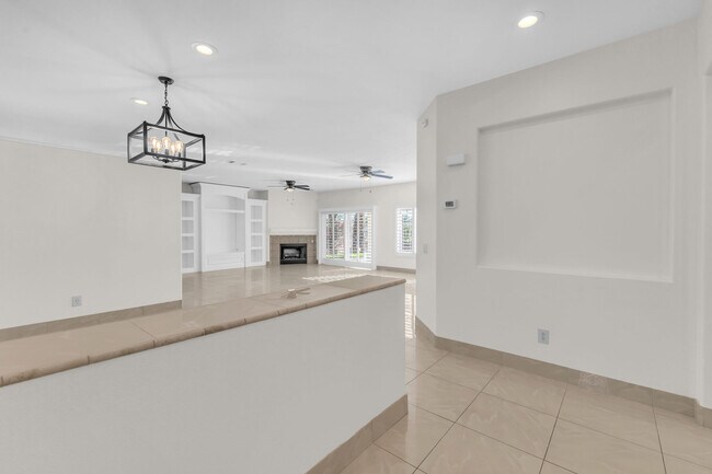 Building Photo - 83107 Greenbrier Dr