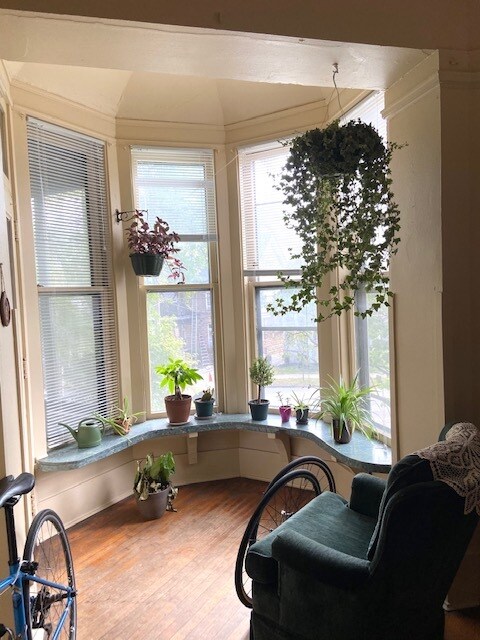 Primary Photo - 130 E Gorham St