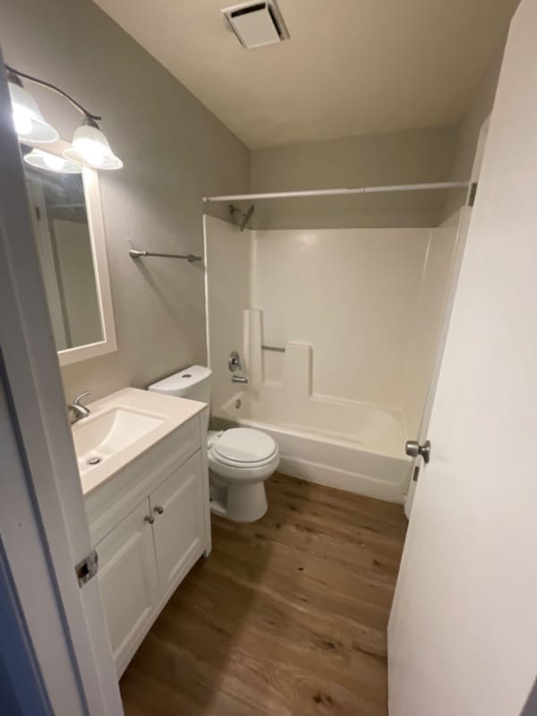 Foto del edificio - 61 N May