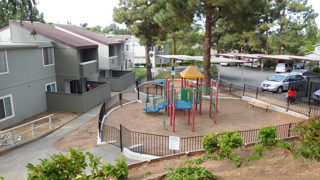 Foto del edificio - 103 Camino Alto