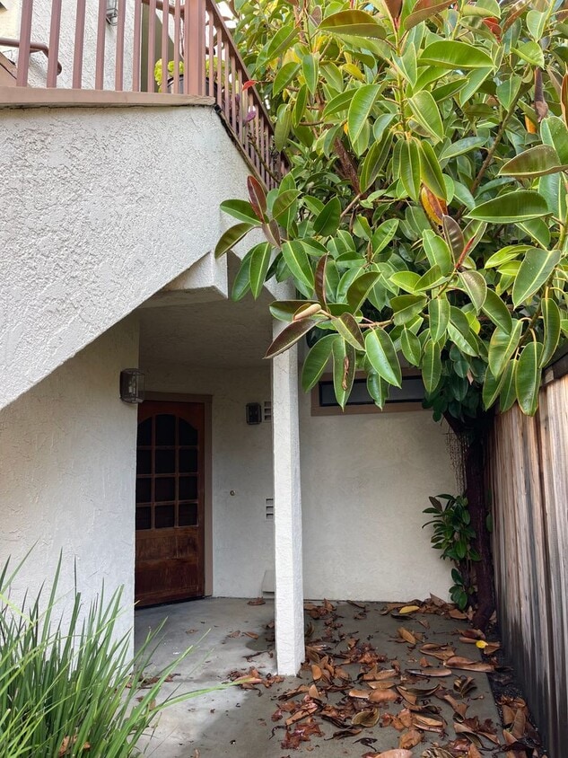 Village Circle Drive Apartment House Rental in Lompoc, CA