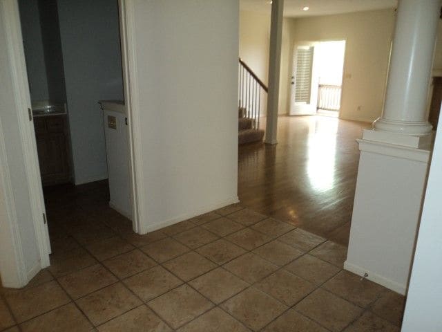 Building Photo - 6425 W 143rd Ter