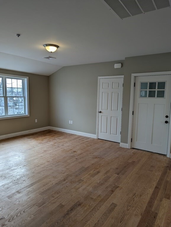 Building Photo - 207 Winthrop St