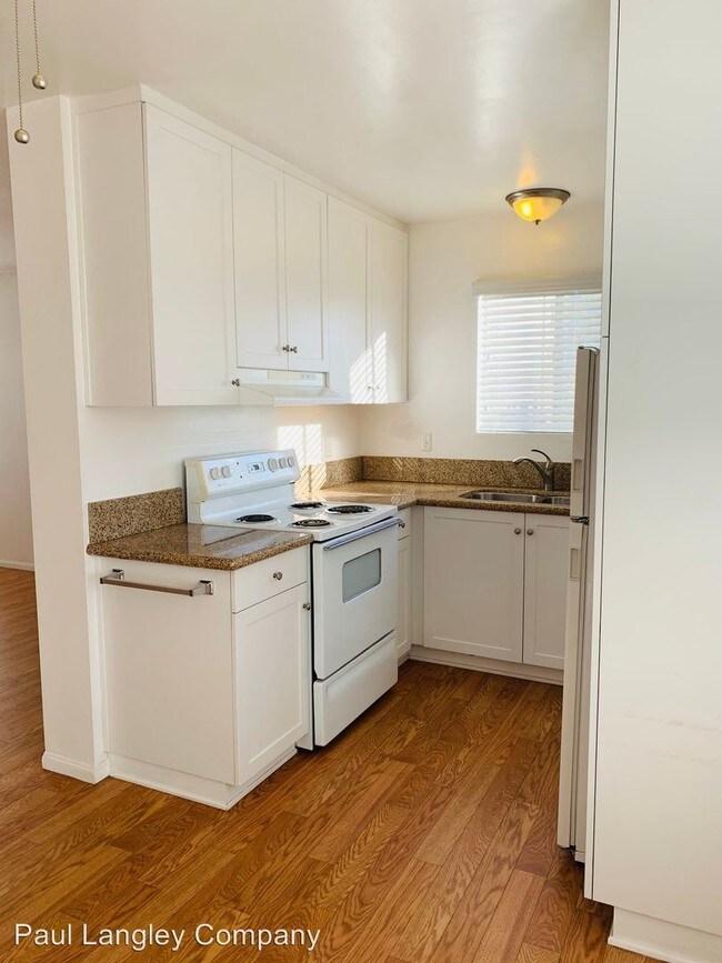 Building Photo - 4352 Hamilton St