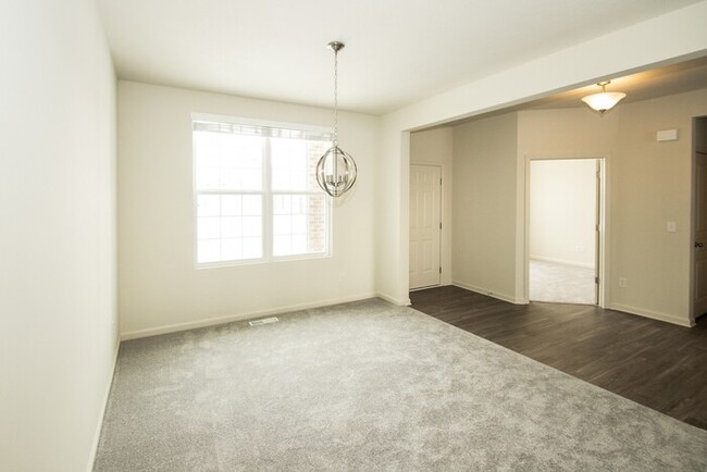 Foto del edificio - Gorgeous Westfield Home - 2800 sq ft and a...