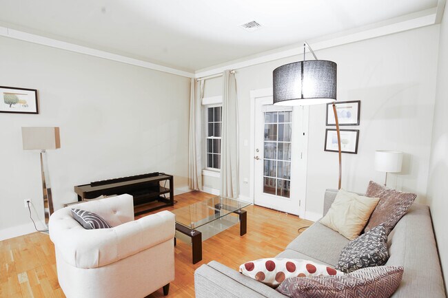 Foto del edificio - 54 Loomis St