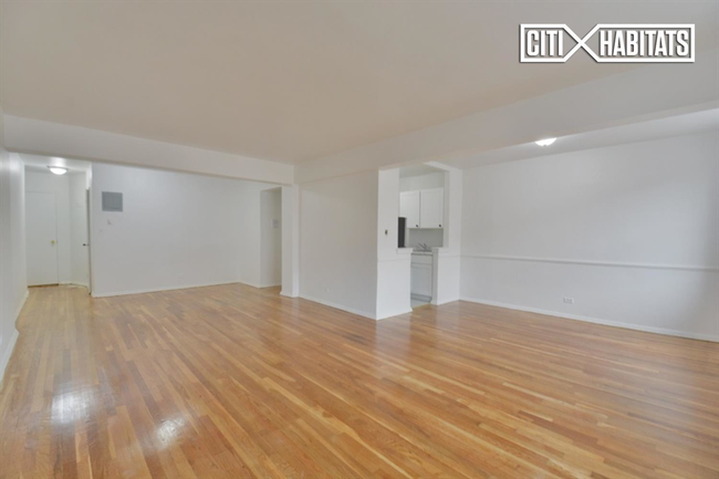 Foto del edificio - 2420 Morris Ave