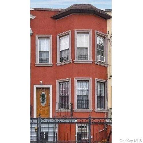 2132 Hughes Ave, The Bronx, NY 10457 Room for Rent in The Bronx, NY