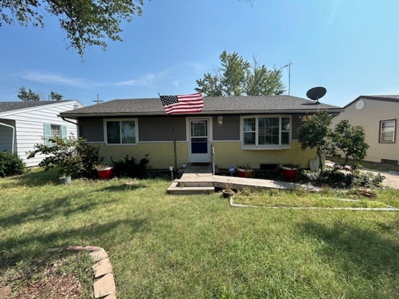 Primary Photo - 1321 E 10th Ave