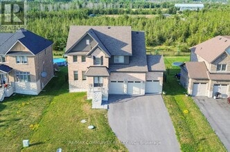 Building Photo - 39 Summer Breeze Dr