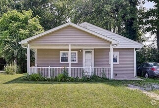Building Photo - 2999 Clover Dr