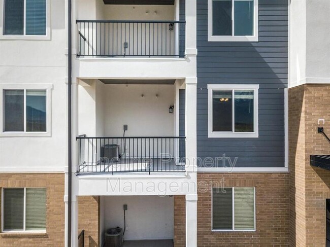 Building Photo - 770 N 260 W