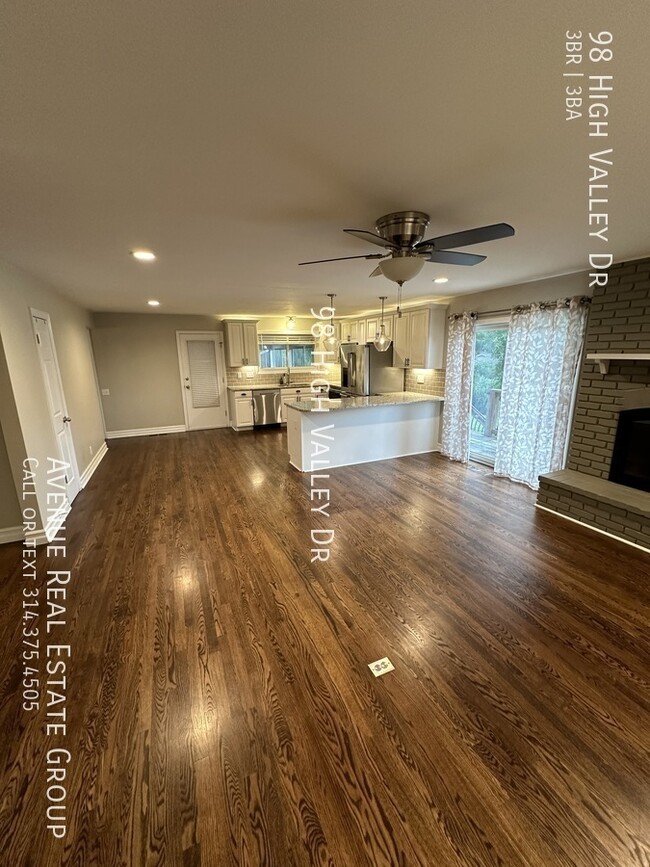 Building Photo - Just Listed! - 98 High Valley Dr
