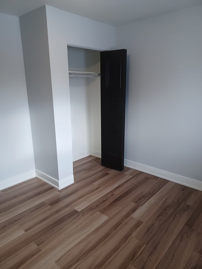 Building Photo - 32 Washburn St