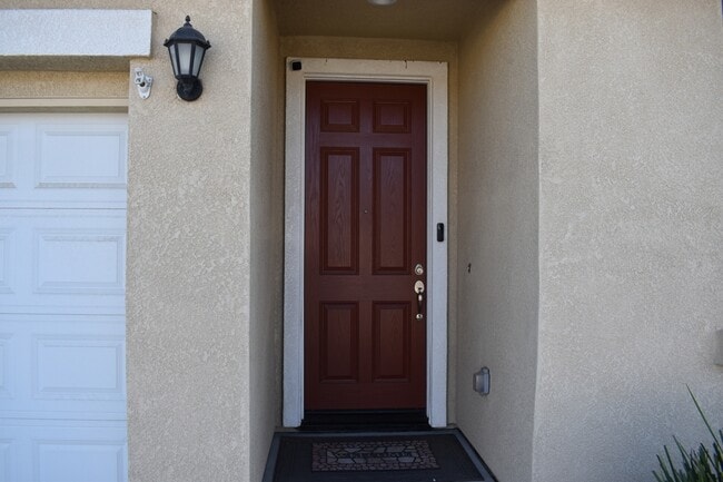 Building Photo - 652 Marybelle Dr