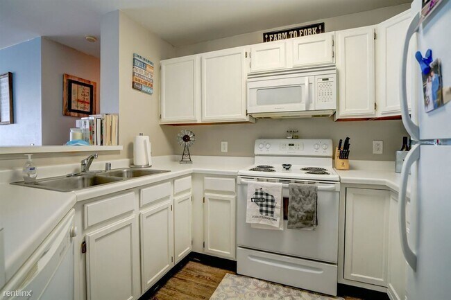 Foto del edificio - 1625 Kings Mill Way