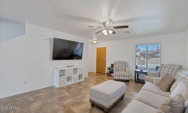 Foto del edificio - 2343 E Meadow Land Dr
