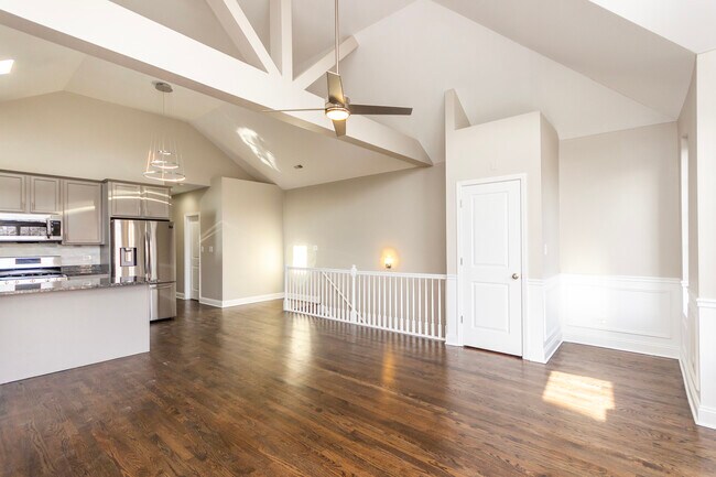 Foto del edificio - 7252 S Bennett Ave