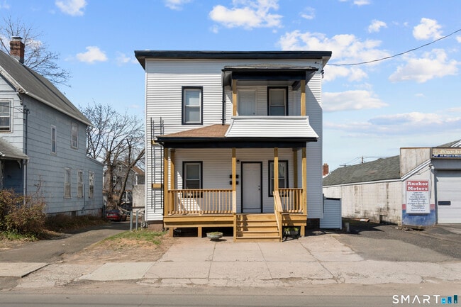 Building Photo - 93 Spring St