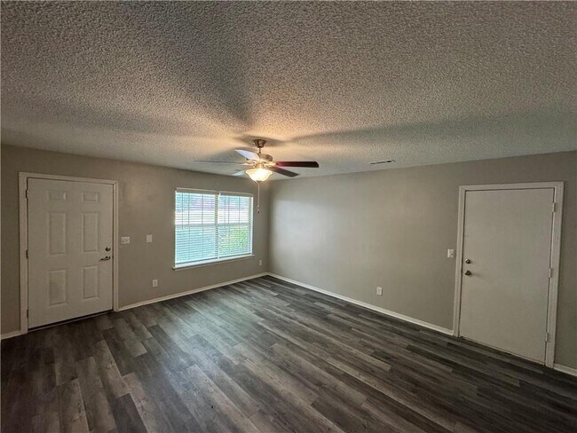 Building Photo - 4420 W Franciscan Trail