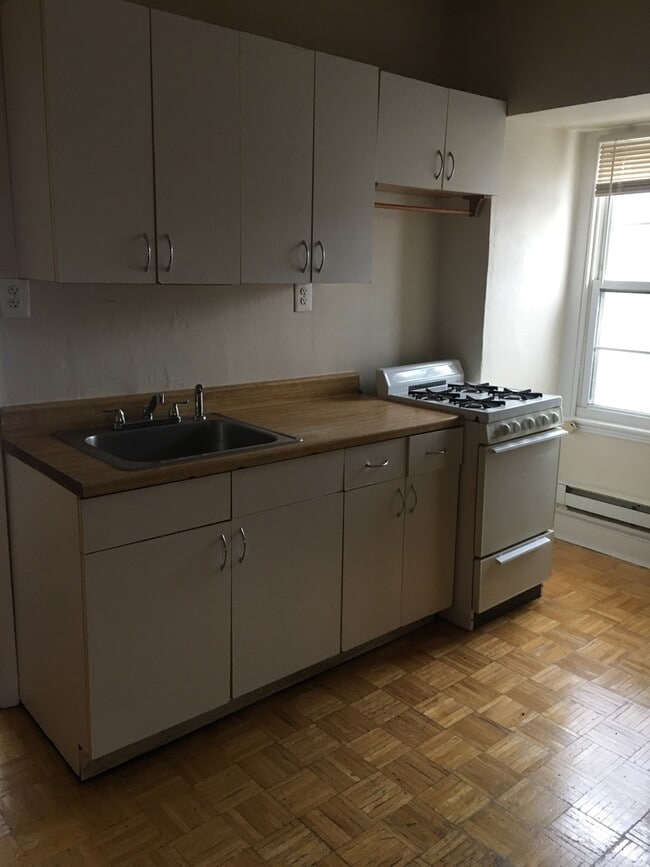Building Photo - 4953 Rubicam St