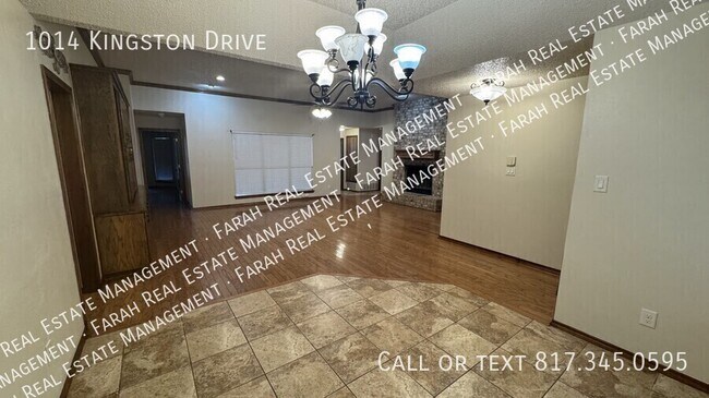 Foto del edificio - 1014 Kingston Dr