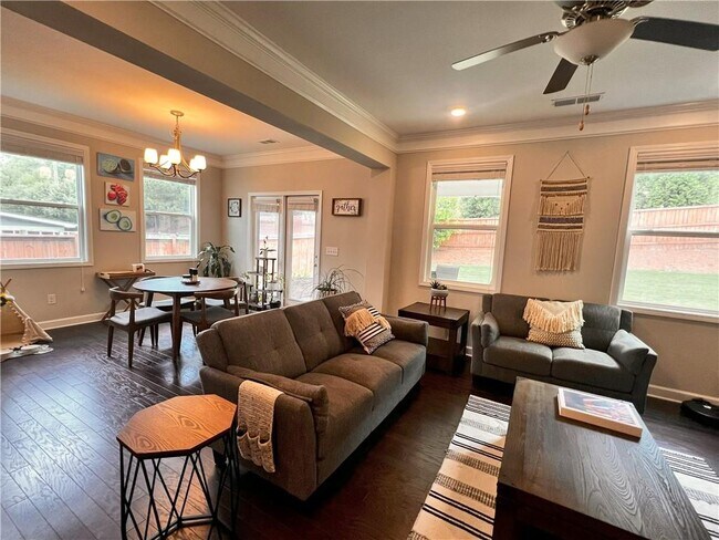 Foto del edificio - 4310 Danbury Farms Dr