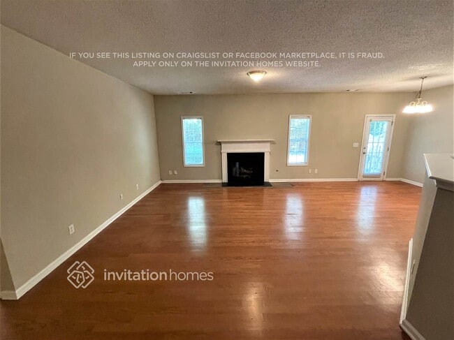 Foto del edificio - 102 Brookview Ct