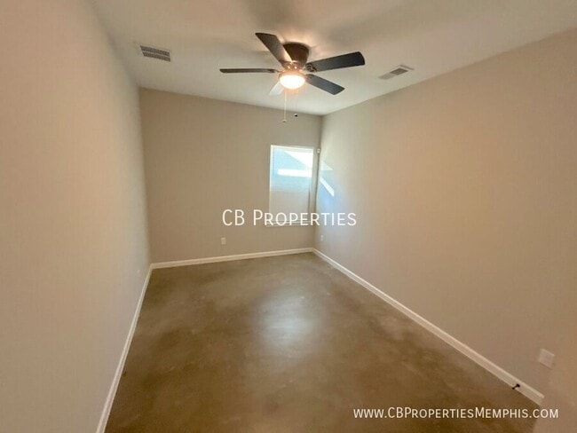 Building Photo - 671 Pearce St