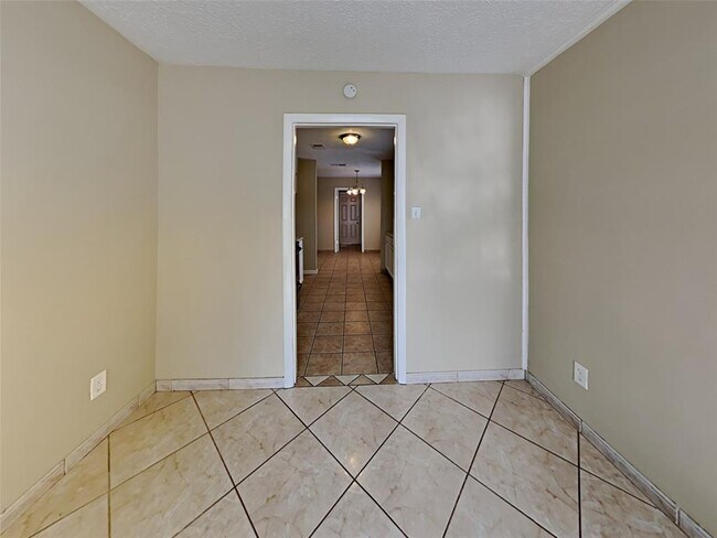 Foto del edificio - 4223 Burkegate Dr