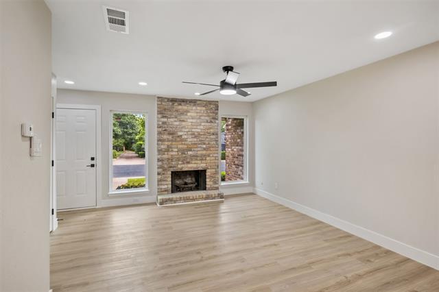 Foto del edificio - 10720 Pagewood Dr