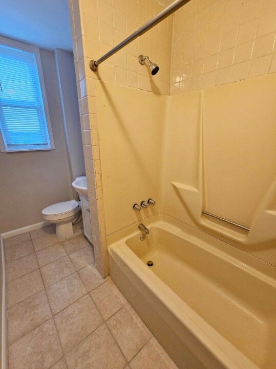 Building Photo - 2633 Wilkens Ave