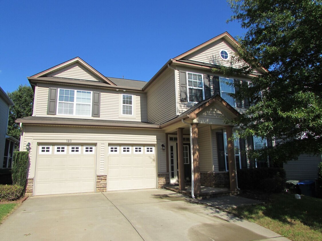 Foto principal - Grand 5 Bed/ 4 Bath Home - Waterlynn Subdi...