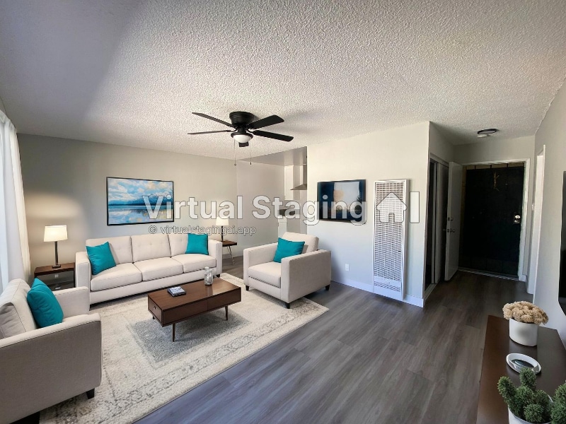 Photo - 1209 W 39th Pl
