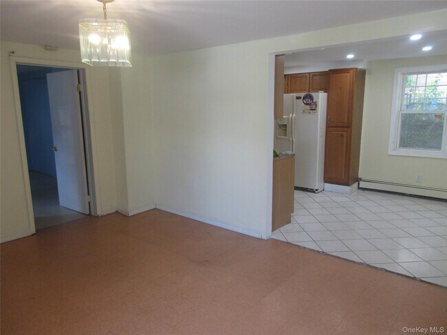 Foto del edificio - 121 Clove Ave