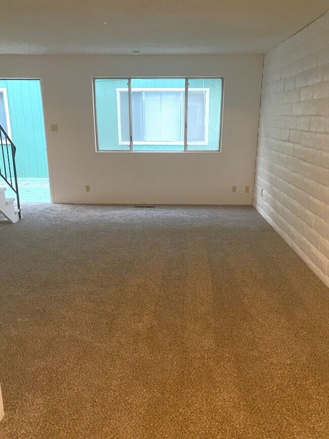 Building Photo - 2968 Salem Place Salem Place: Your Charmin...