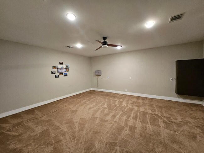 Foto del edificio - 7811 Tindarey Maple Trace