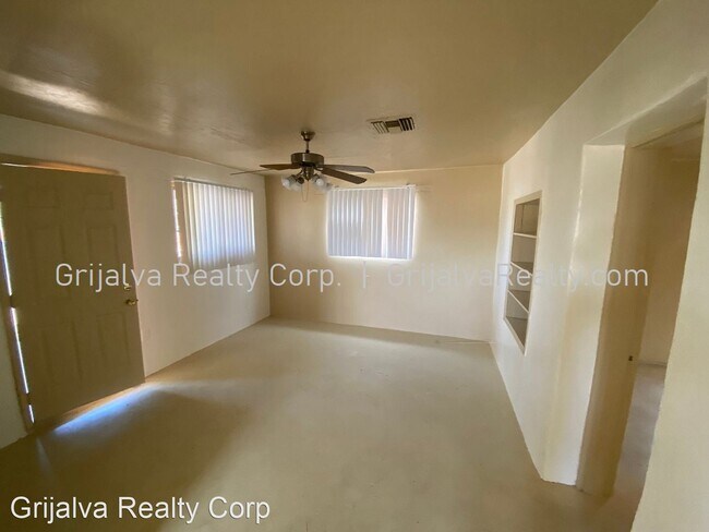 Building Photo - 2 br, 1 bath House - 432 E. 32nd