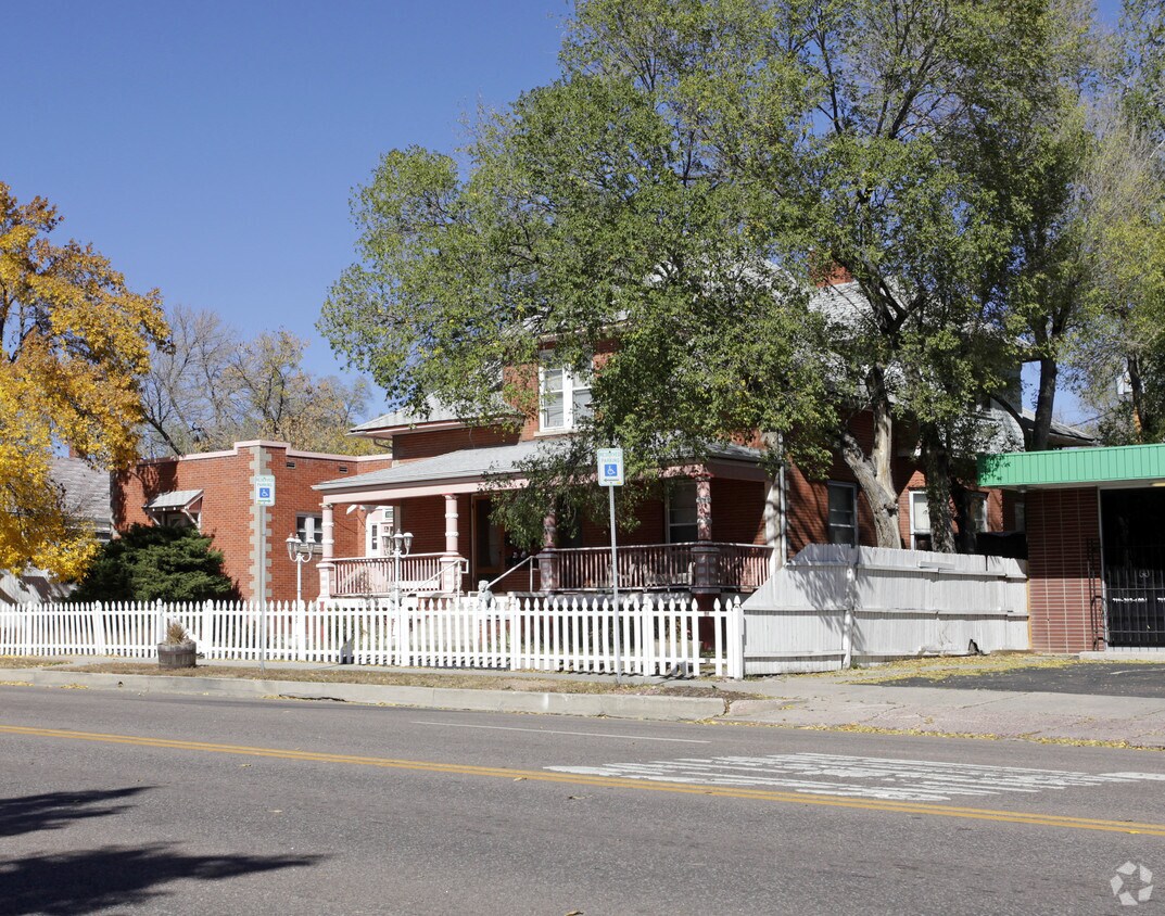 Building Photo - 1604-1610 W Colorado Ave