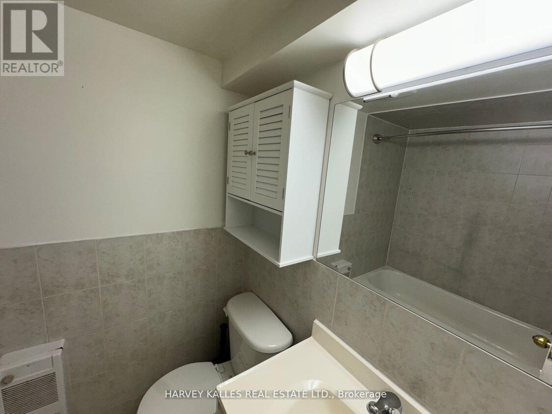 Building Photo - 775 Ossington Ave