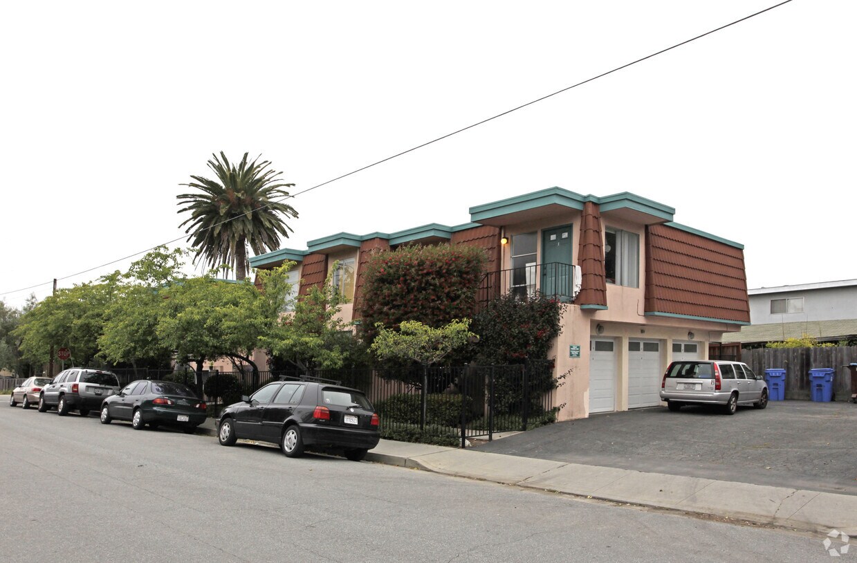 Primary Photo - 201 Barson St